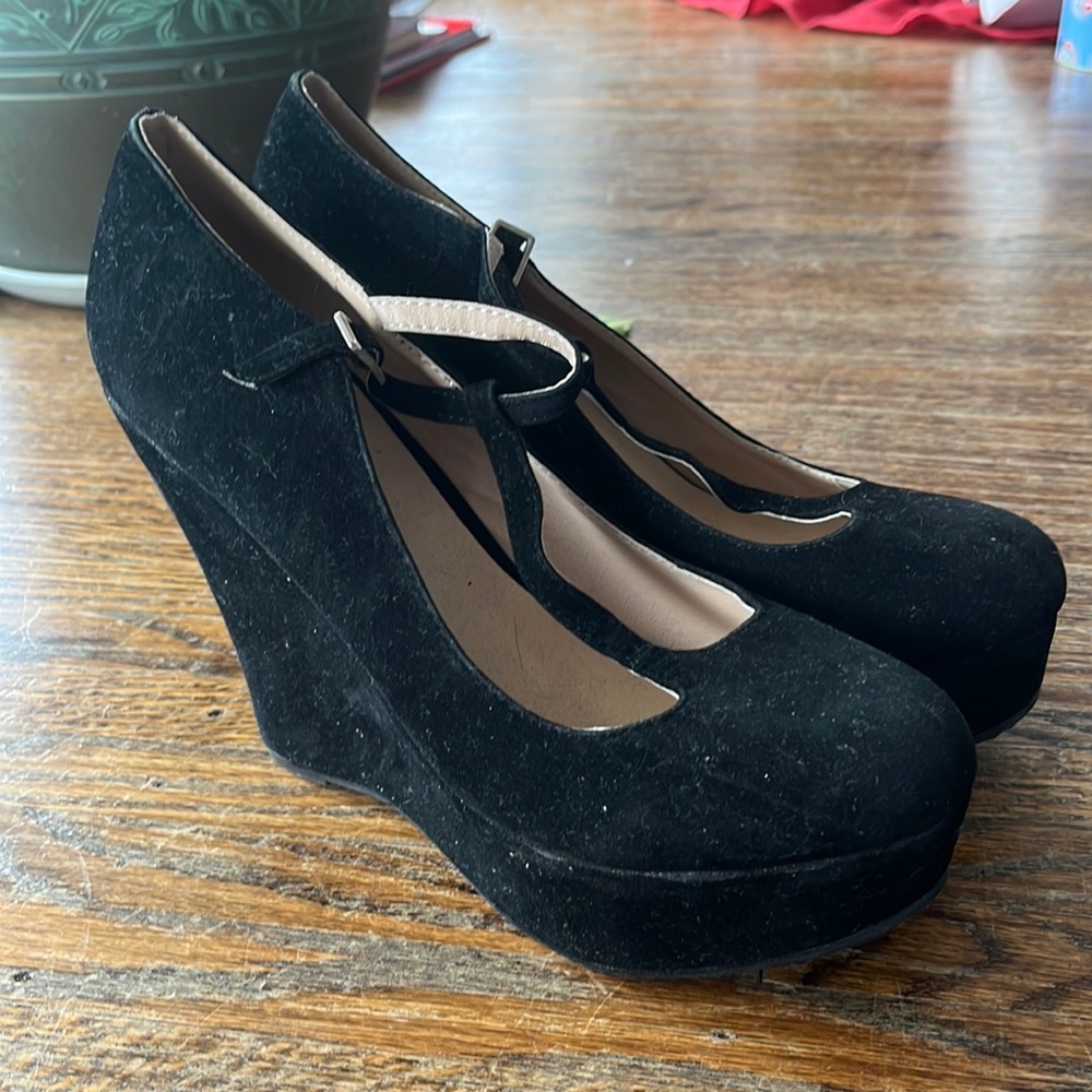 Woman’s shoes